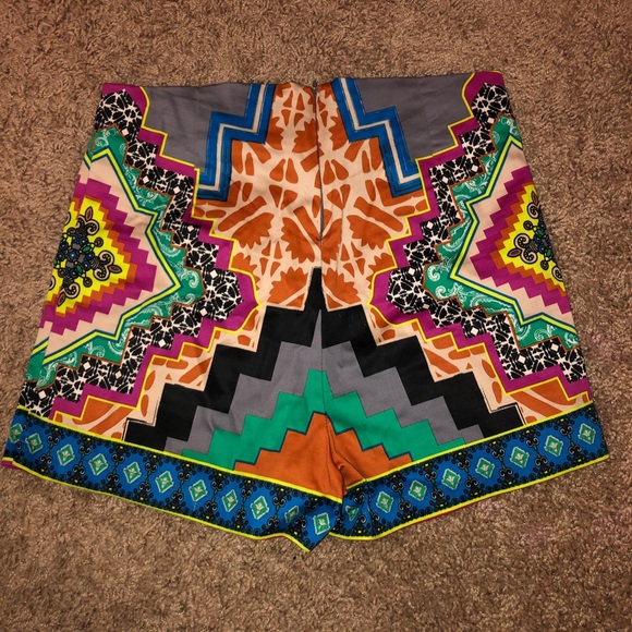 Multi-Colored Aztec Design High-Waisted Shorts - Picture 2 of 2